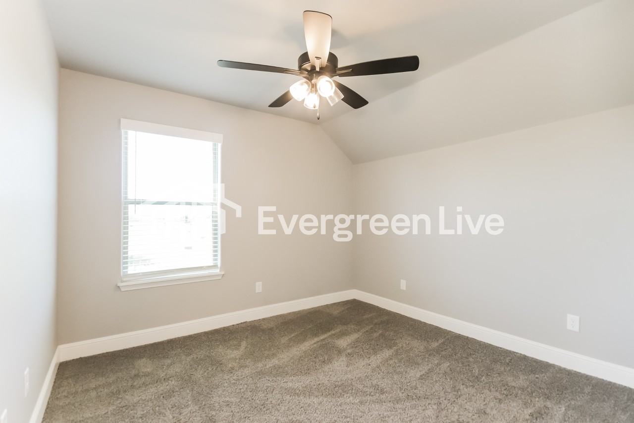 2111 Tallgrass Ter - Photo 4 of 15