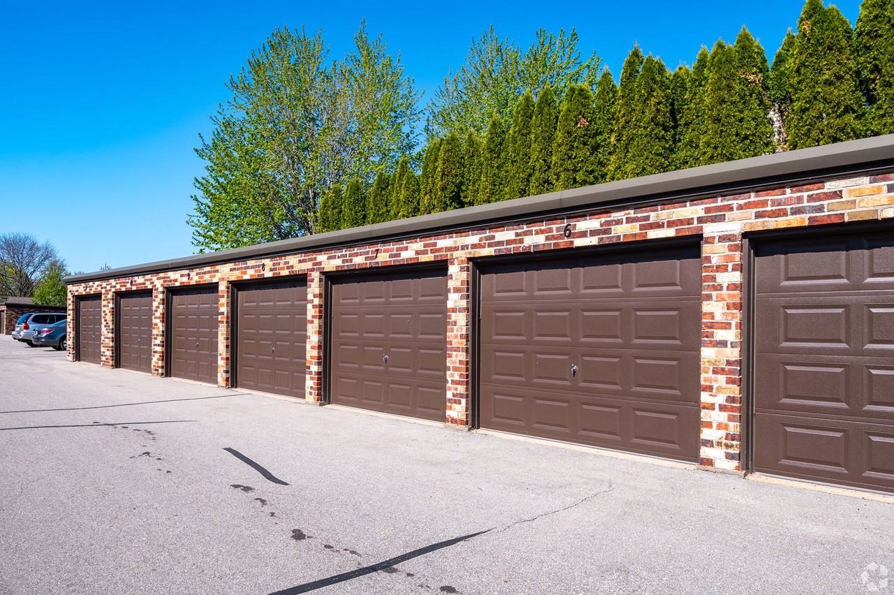 Mesa Adobe - Photo 4 of 26