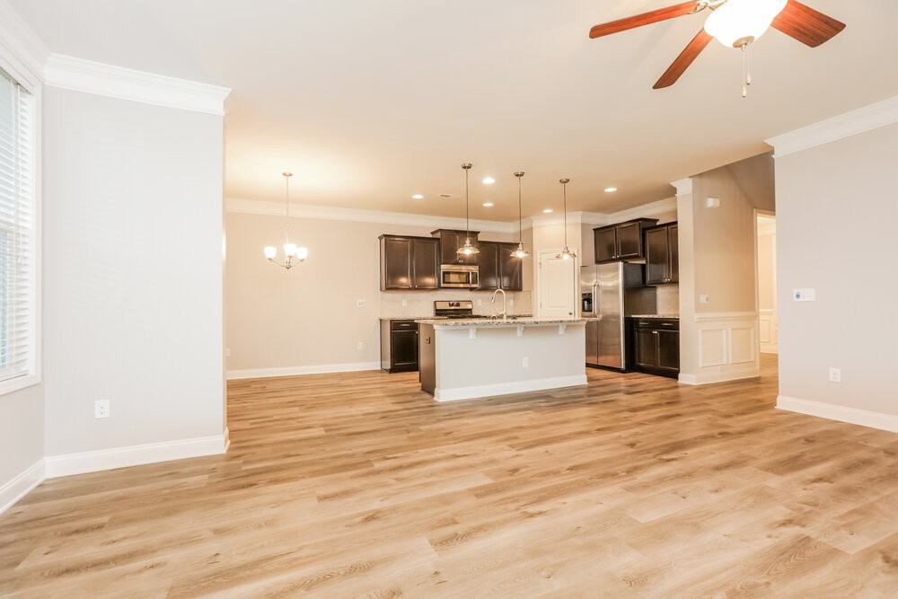 7435 Birchshire Dr - Photo 5 of 18