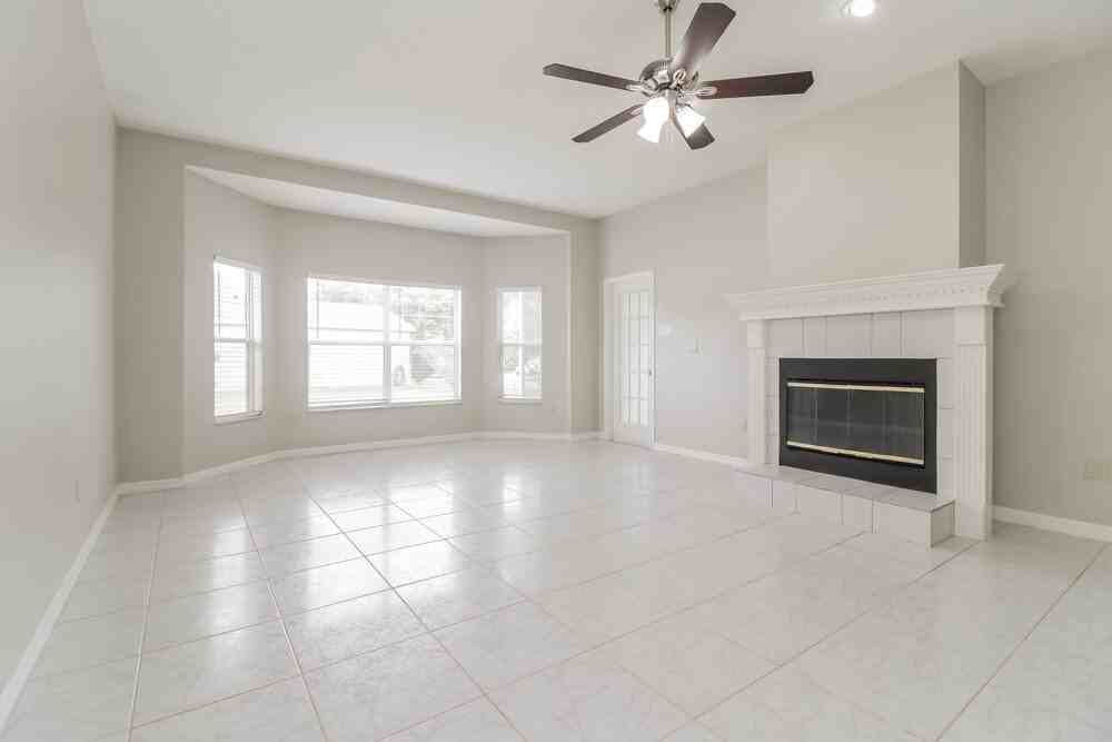 131 Harwood Cir - Photo 7 of 16