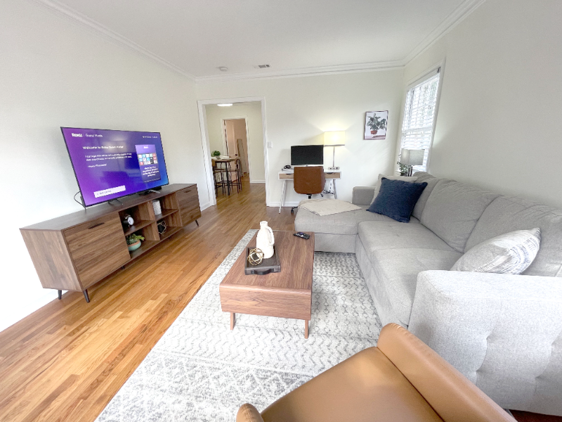 6 West 51st Street #03 - Photo 2 of 14