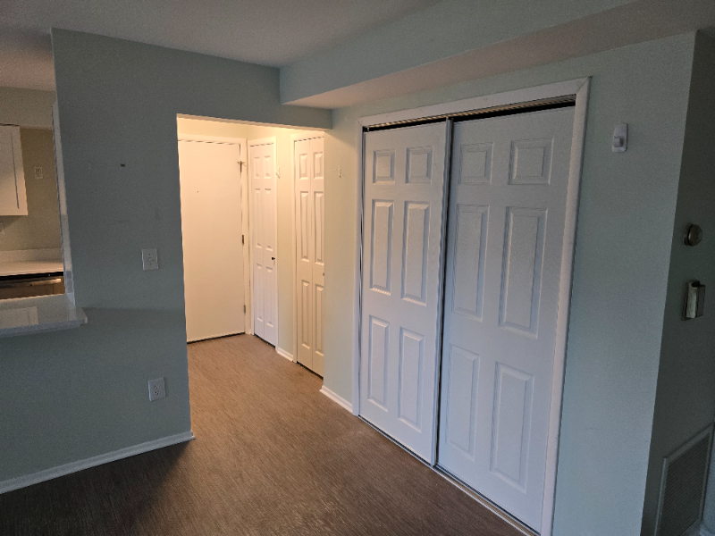 418 Riviera Dr #114 - Photo 3 of 20