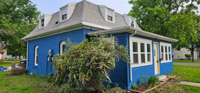 245 Monroe St Se - Photo 3 of 20