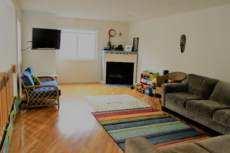 251 Captain Eames Cir - Photo 3 of 18