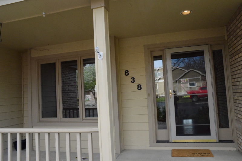 838 Ashford Ln - Photo 3 of 21