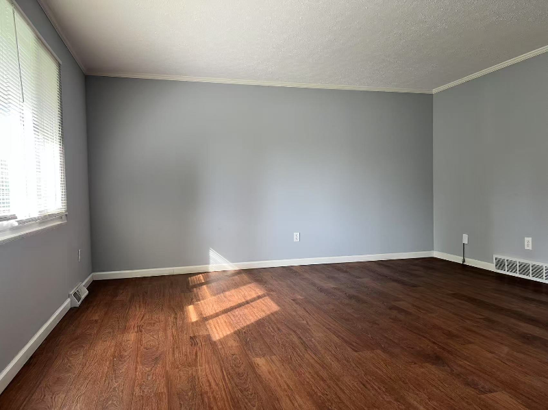 6132 Oakfield Dr E - Photo 2 of 18