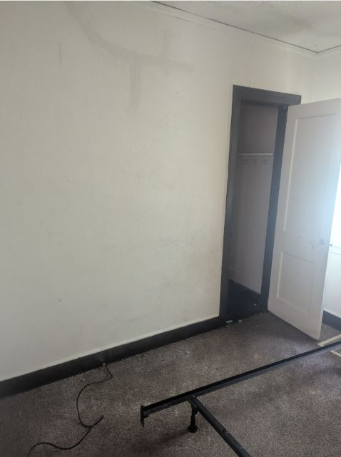 2909 W Wyoming St - Photo 7 of 8