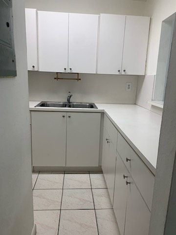 6055 Wavenue #218 - Photo 5 of 12