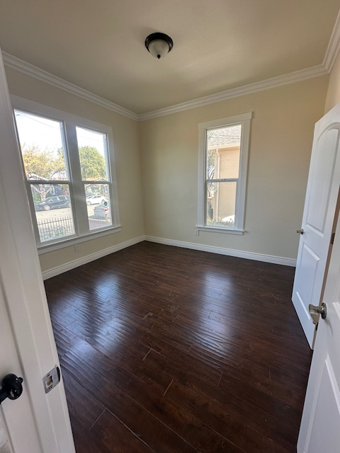 560 Madison St - Photo 2 of 9