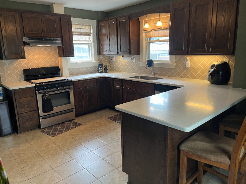 821 3rd St - Photo 3 of 17