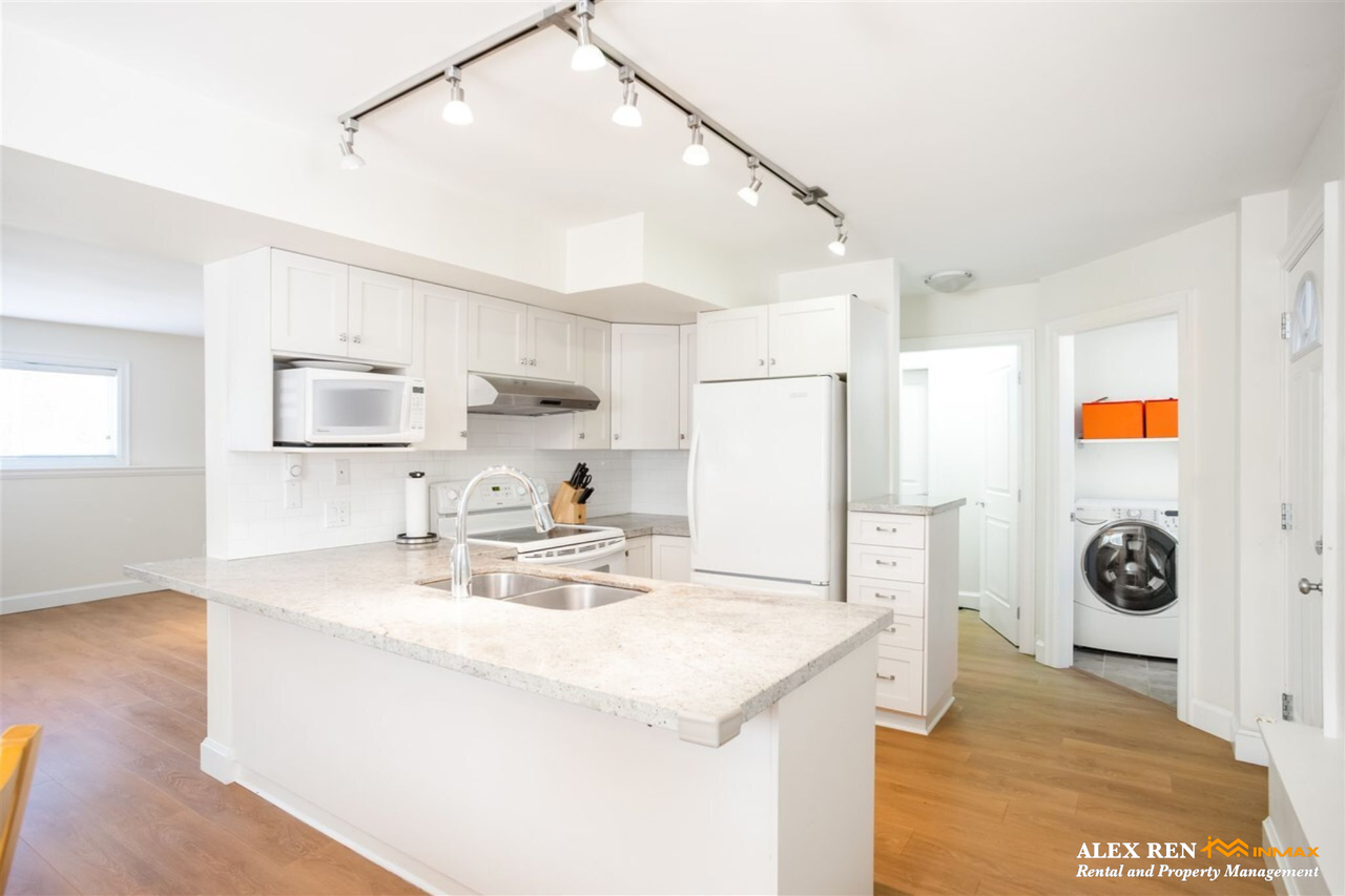 1104 Ridley Drive - Photo 3 of 18