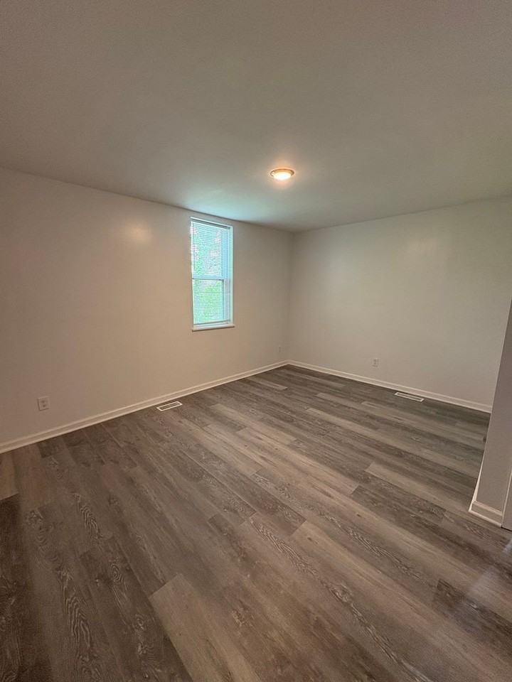 314 Pearl (Sandy McFiddish LLC) - Photo 2 of 10