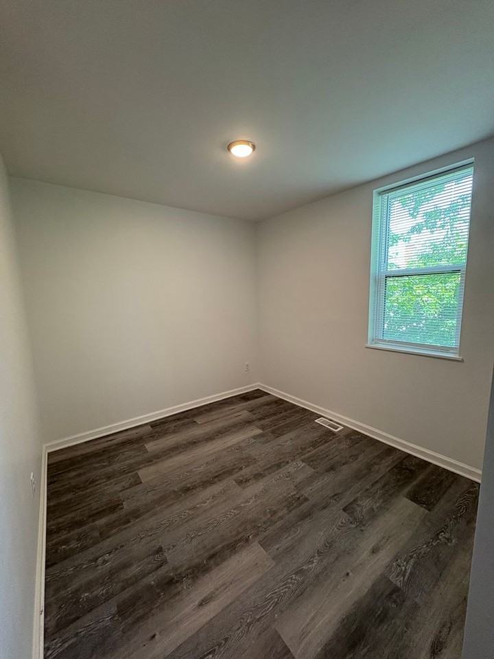 314 Pearl (Sandy McFiddish LLC) - Photo 3 of 10