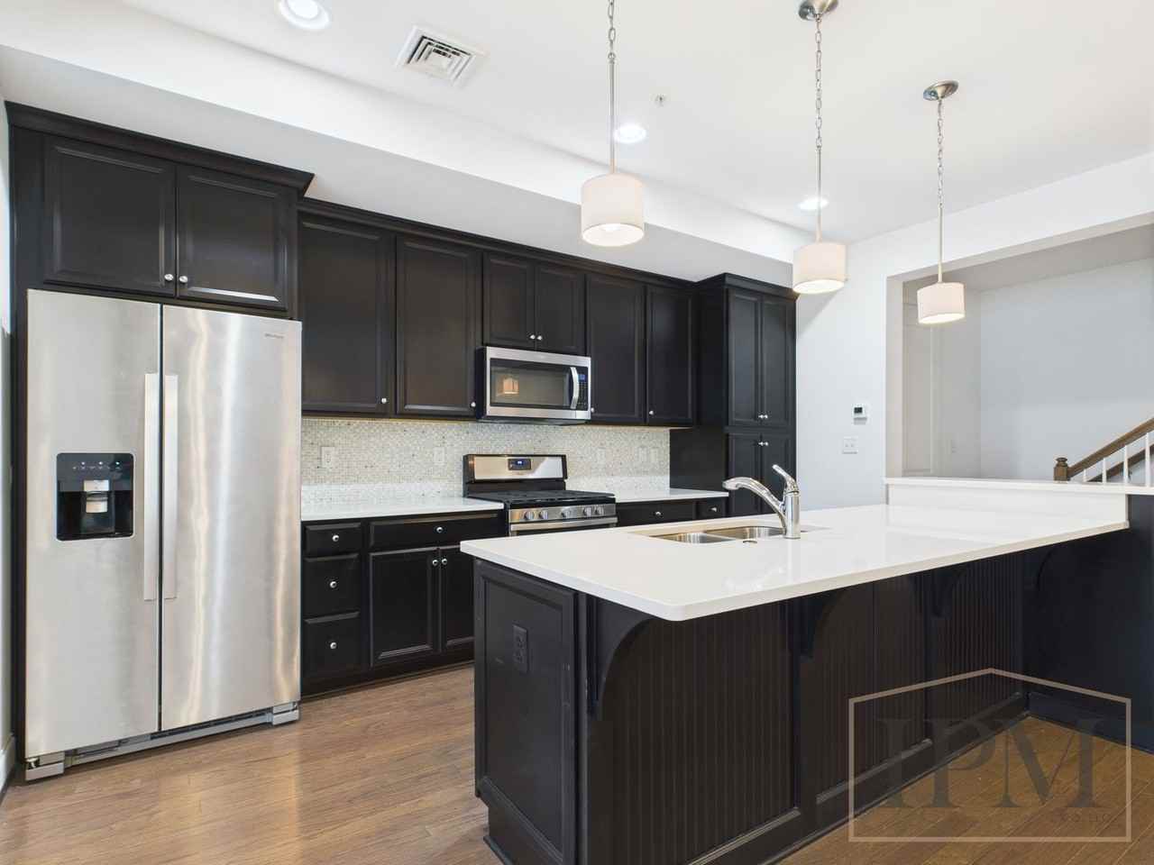 416 Mayer Pl #41 - Photo 2 of 37