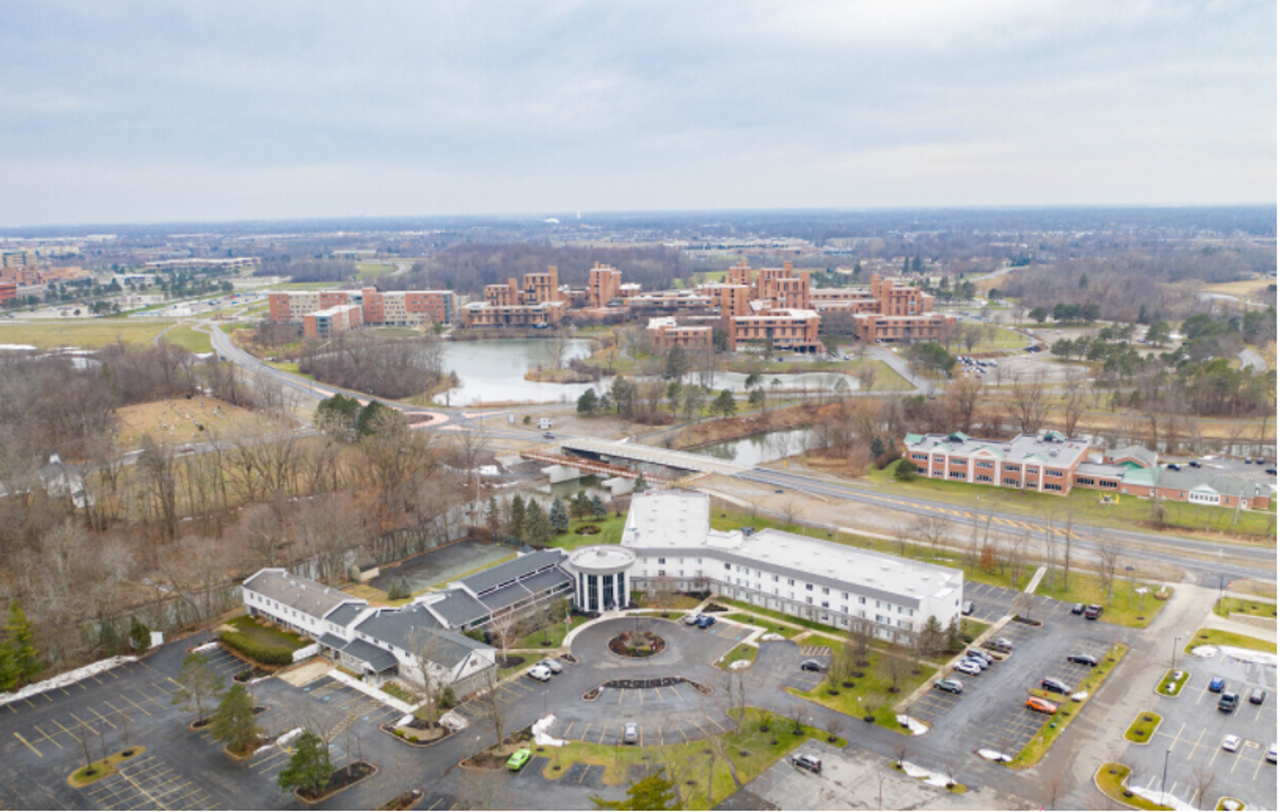 Creekview Court - Photo 5 of 10