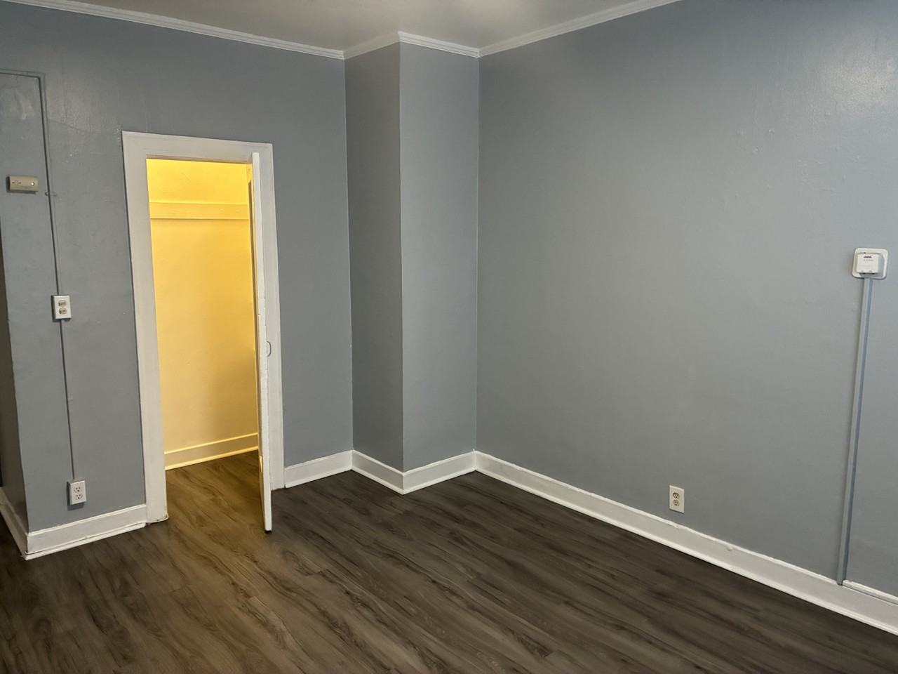 800 South Burlington Avenue #205 - Photo 3 of 11