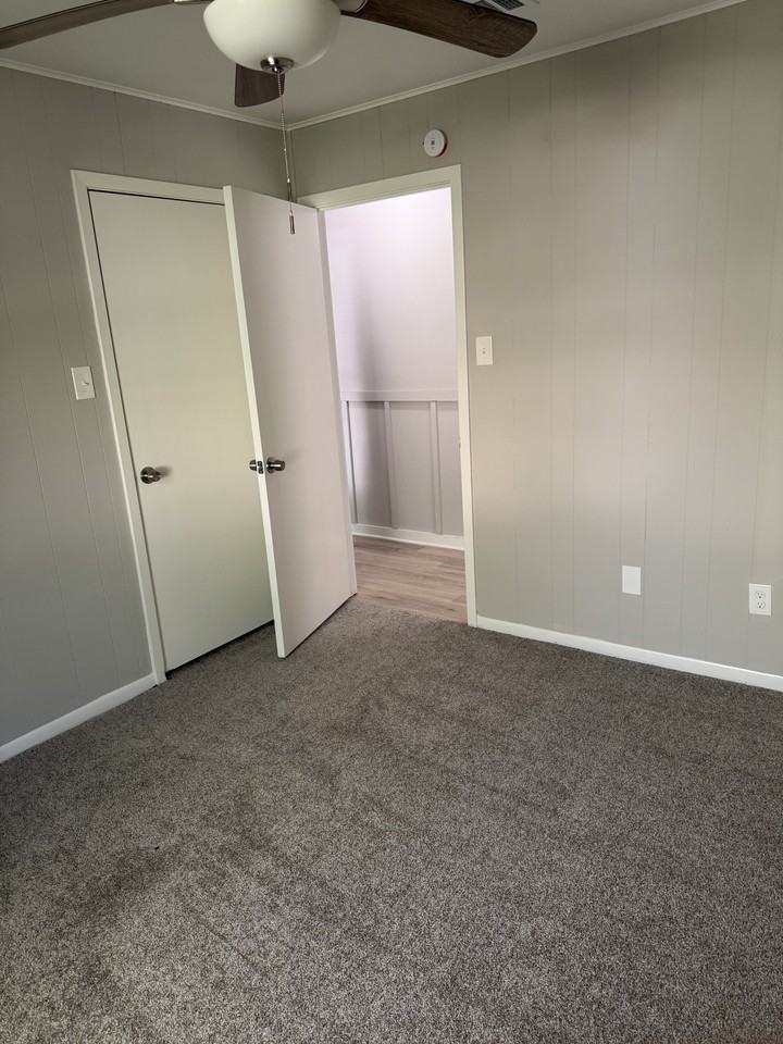 203 4th St #NA - Photo 2 of 8