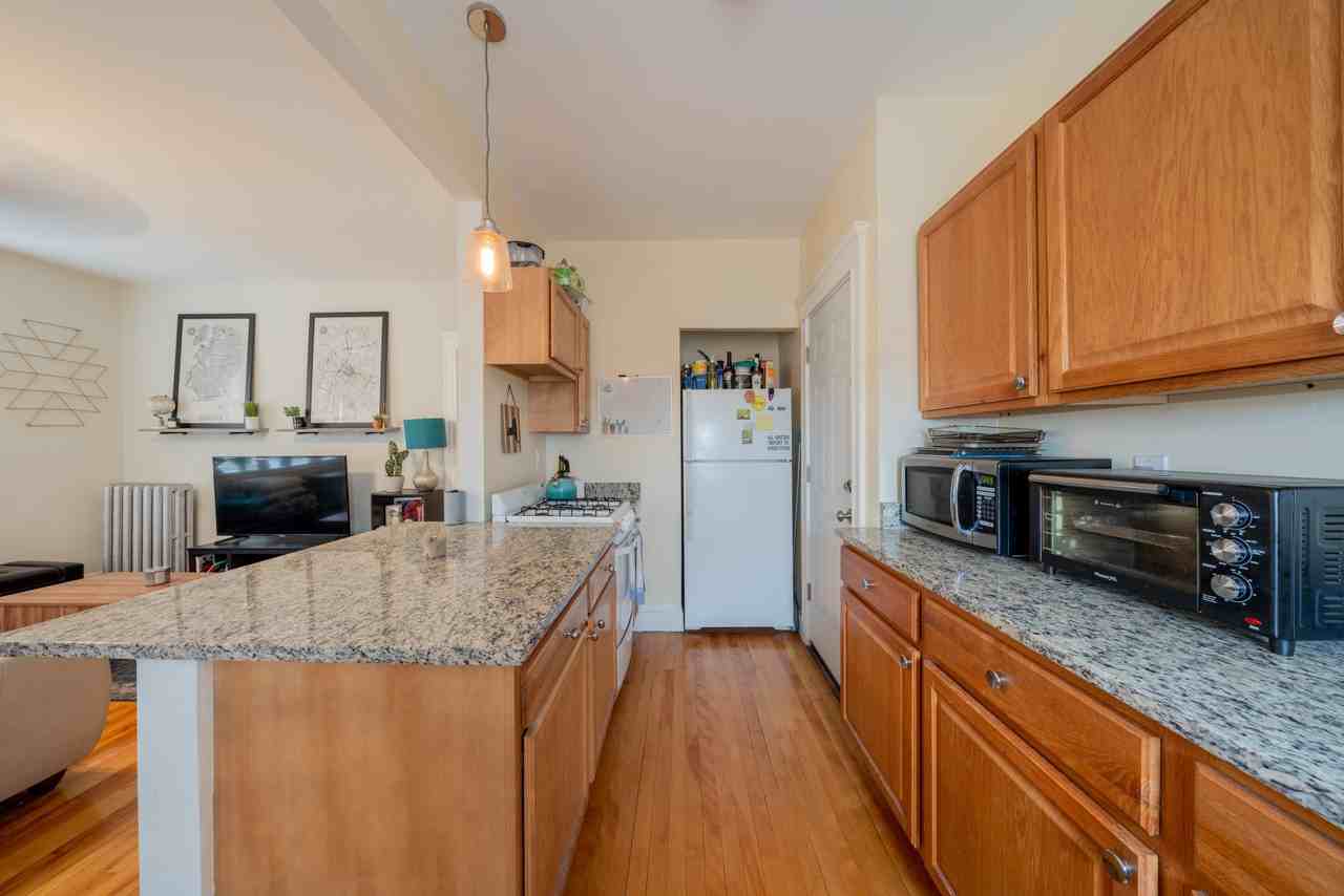 Broadway #8 - Photo 3 of 9