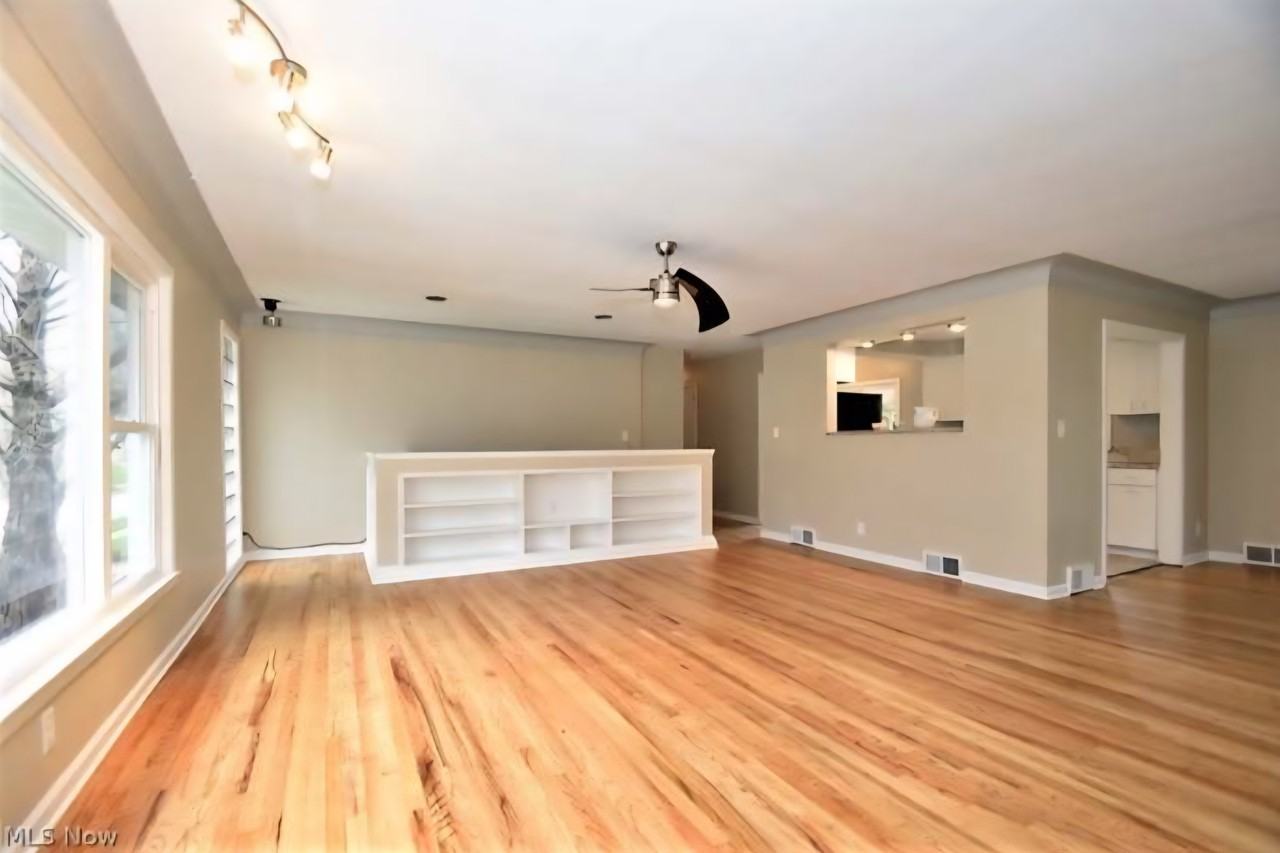 23728 Glenhill Dr #NA - Photo 2 of 10
