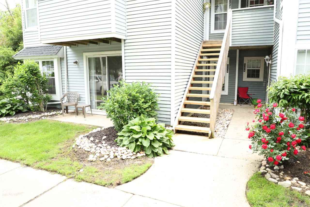 118 Meadow Ridge Rd #1stFL - Photo 2 of 11