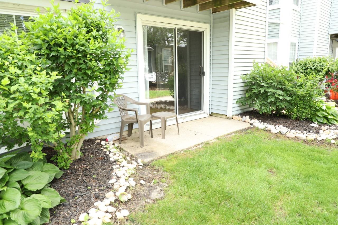 118 Meadow Ridge Rd #1stFL - Photo 3 of 11