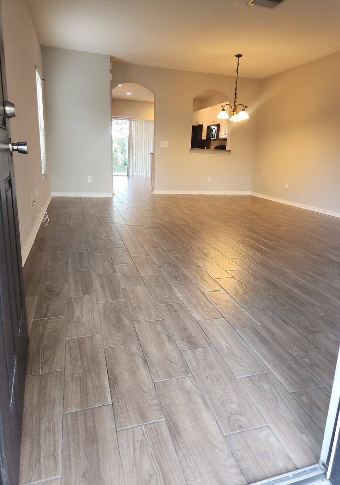 15702 Fishhawk Falls Dr #NONE - Photo 4 of 21