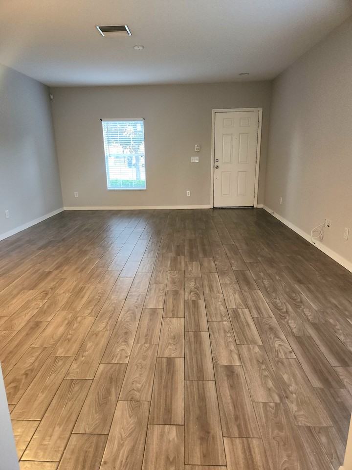 15702 Fishhawk Falls Dr #NONE - Photo 6 of 21
