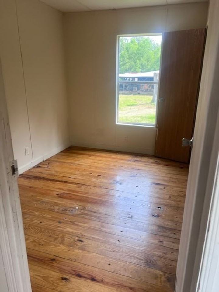 108 Drive 453 - Photo 5 of 11