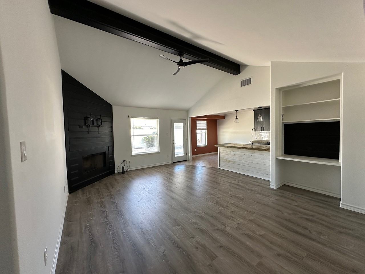 14922 Aquarius St #NA - Photo 3 of 33