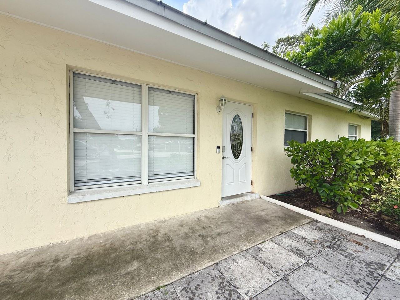 3400 Linden Dr - Photo 2 of 11