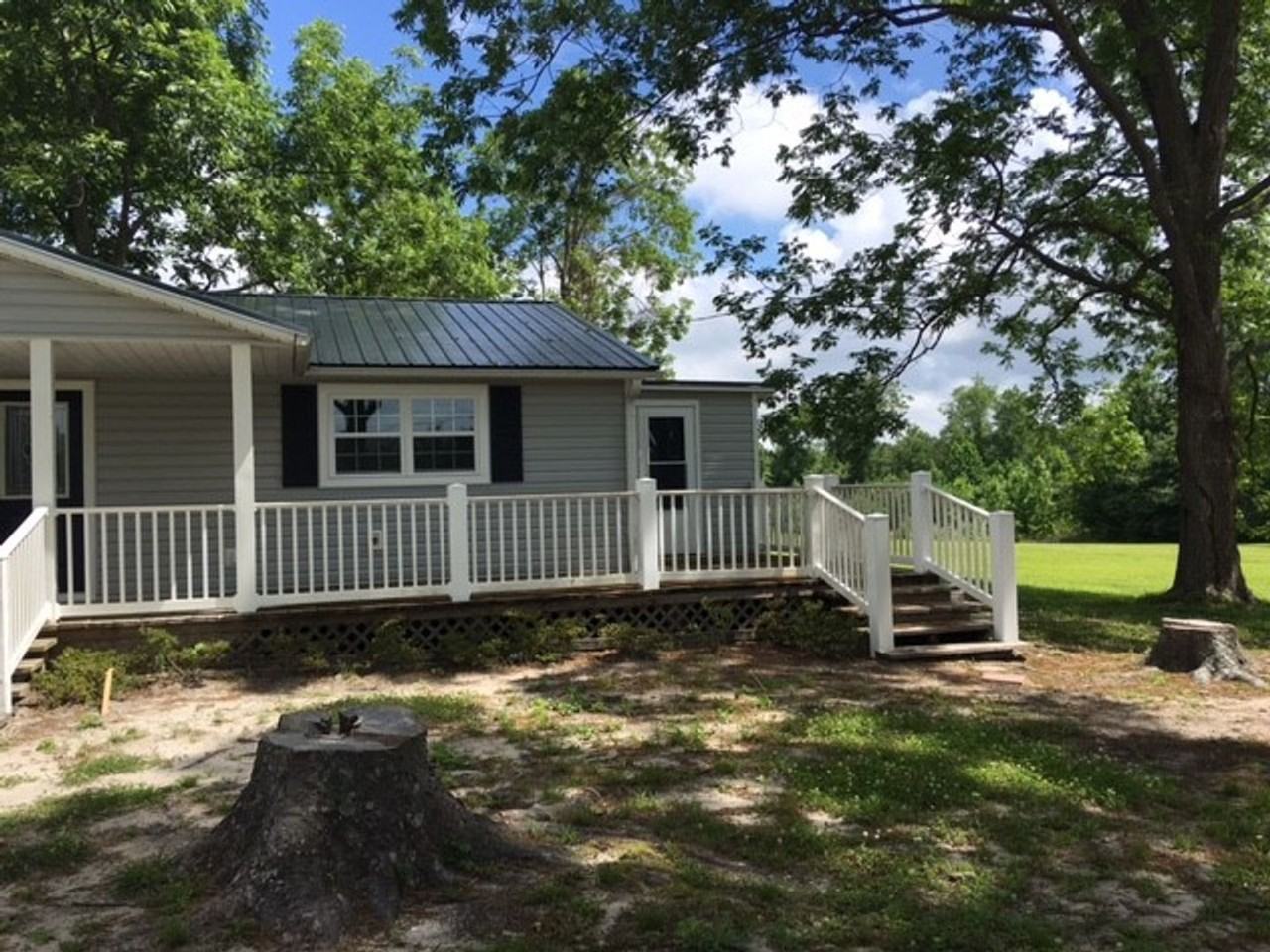 528 Haws Run Rd - Photo 2 of 17