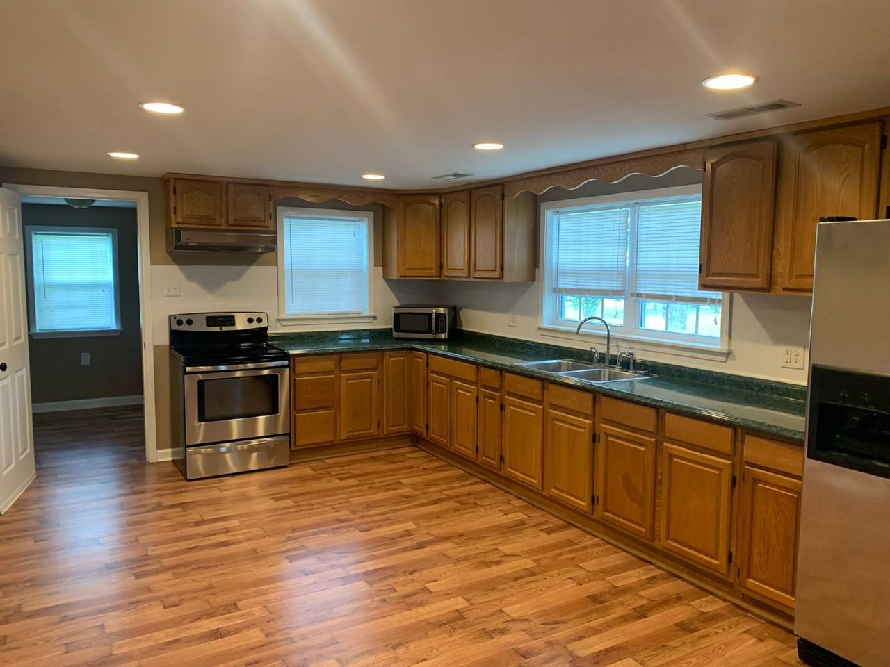 528 Haws Run Rd - Photo 6 of 17