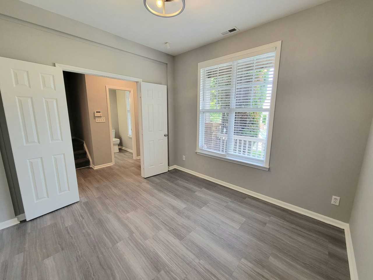 14910 Scothurst Ln - Photo 5 of 19