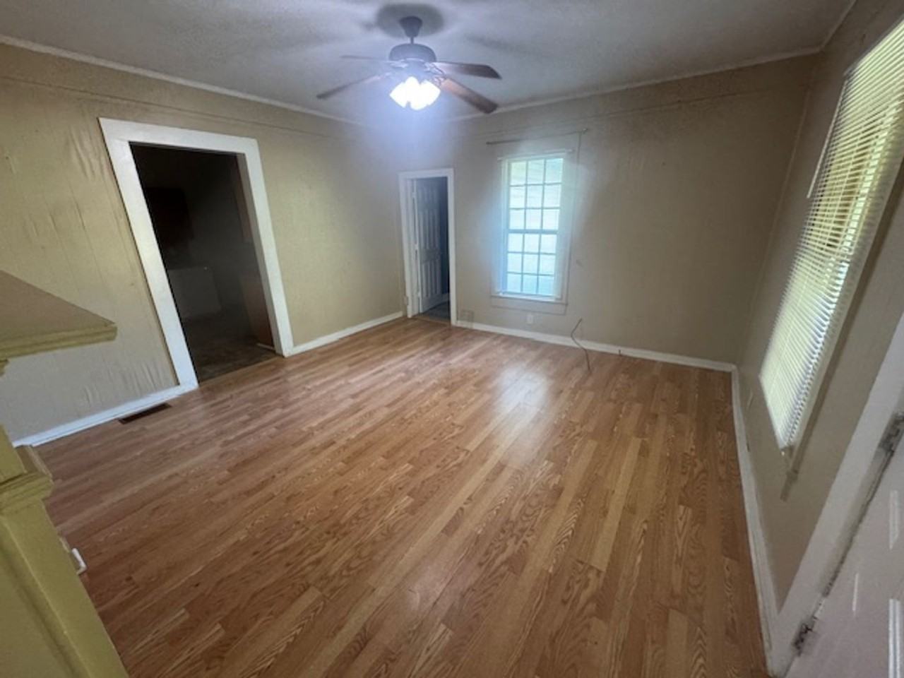 1276 Youngs Mill Rd - Photo 3 of 8