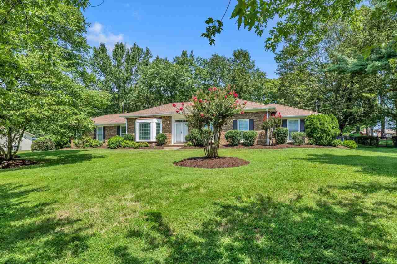 8112 Dozier Pl - Photo 3 of 50