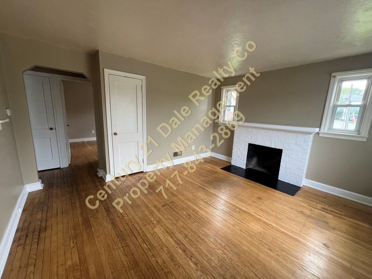 495 Locust Grove Rd - Photo 2 of 21