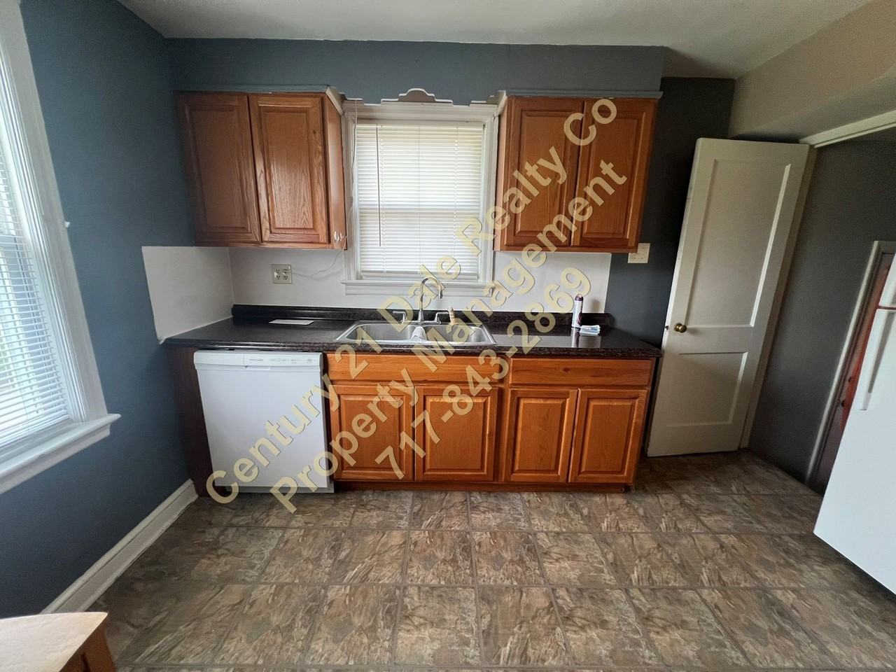 495 Locust Grove Rd - Photo 7 of 21