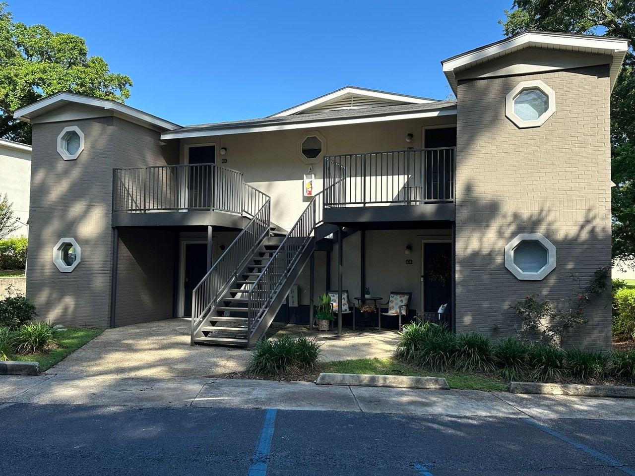 Comfort, Convenience, and Coastal Charm in the Heart of Mobile! - Photo 2 of 12