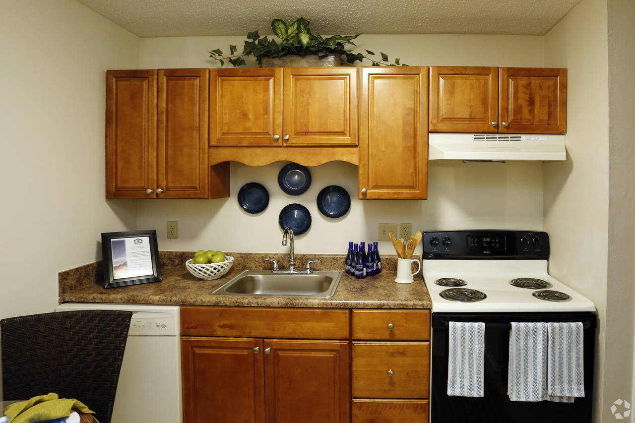 Comfort, Convenience, and Coastal Charm in the Heart of Mobile! - Photo 4 of 12