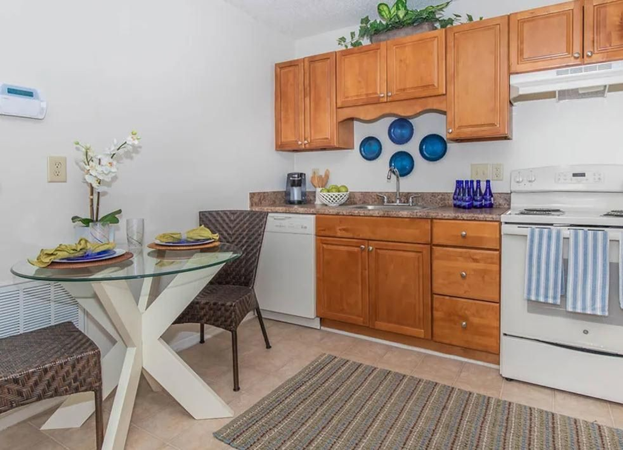 Comfort, Convenience, and Coastal Charm in the Heart of Mobile! - Photo 3 of 24