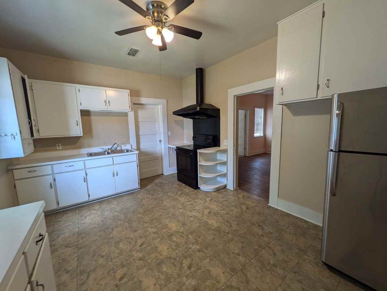 24708 Highway 124 - Photo 4 of 14