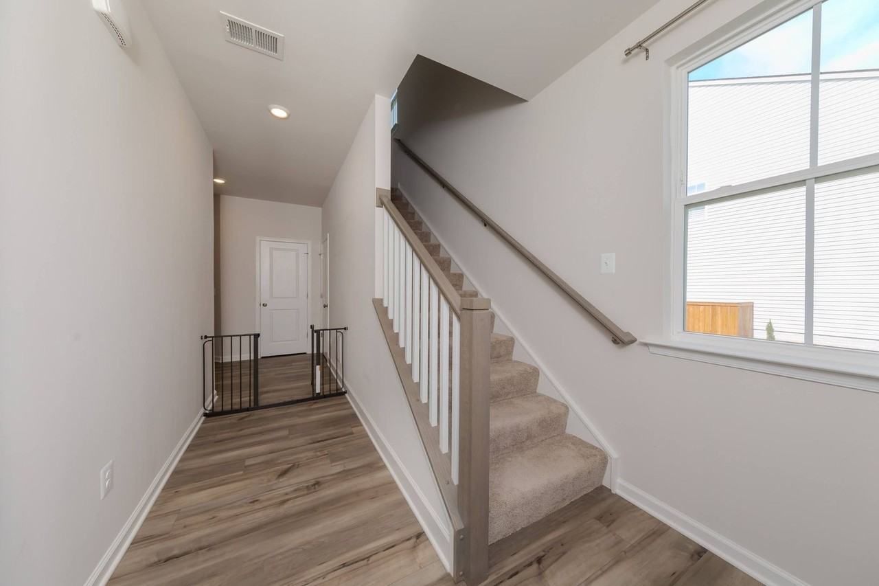 5254 Twilight Ct - Photo 2 of 15