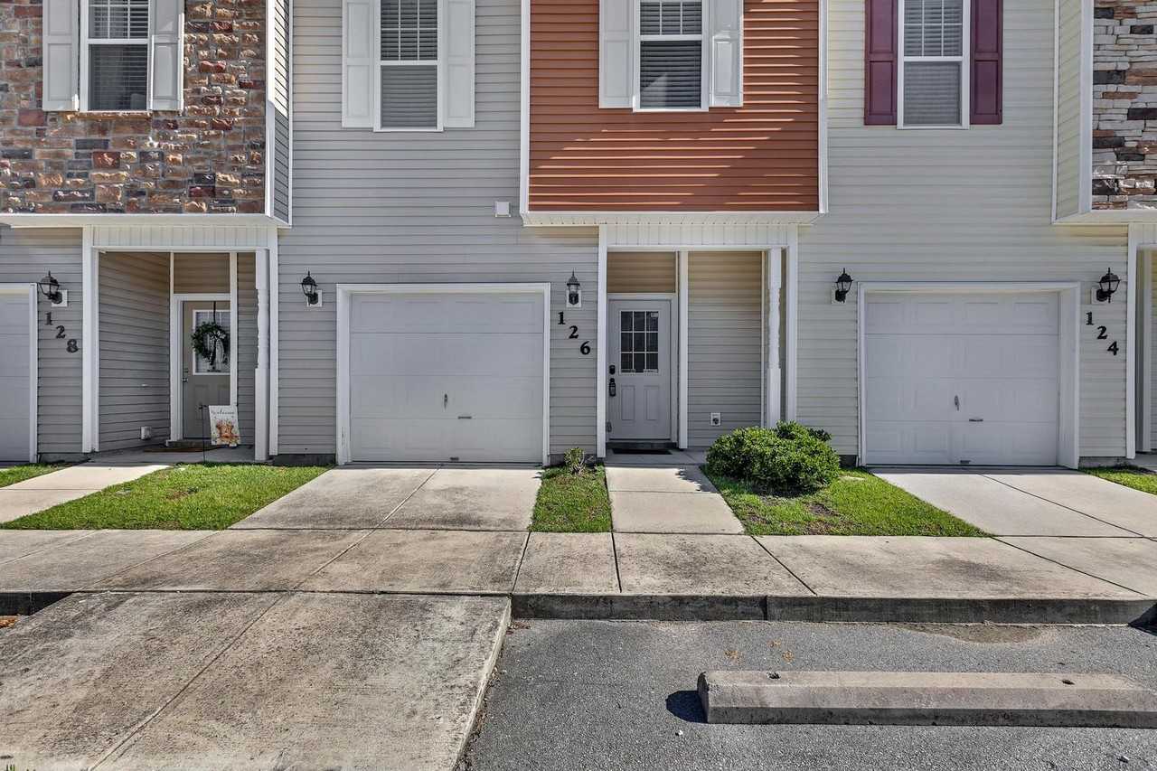 126 Waterstone Ln - Photo 2 of 24