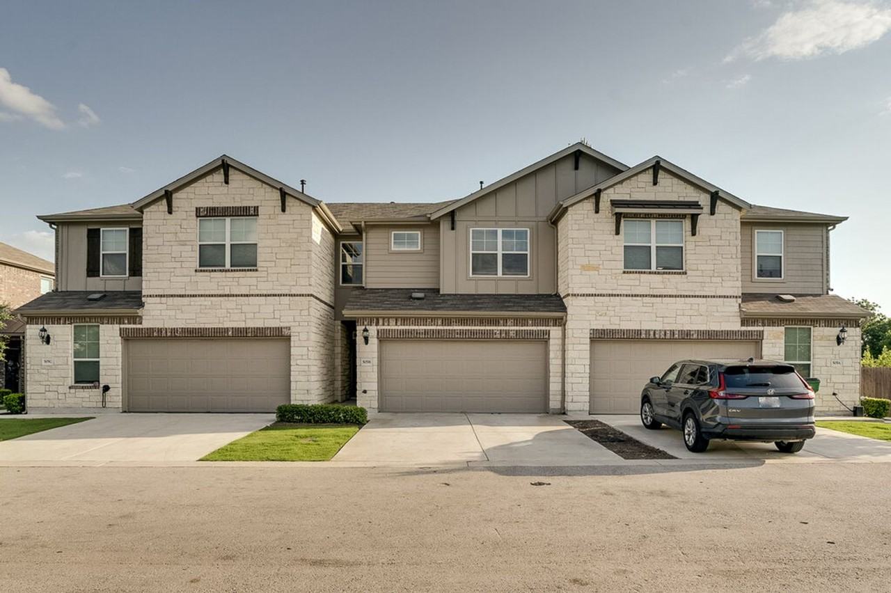 505 Pearly Eye Dr #B