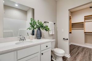 featured image of 2238 E Cheyenne Ct