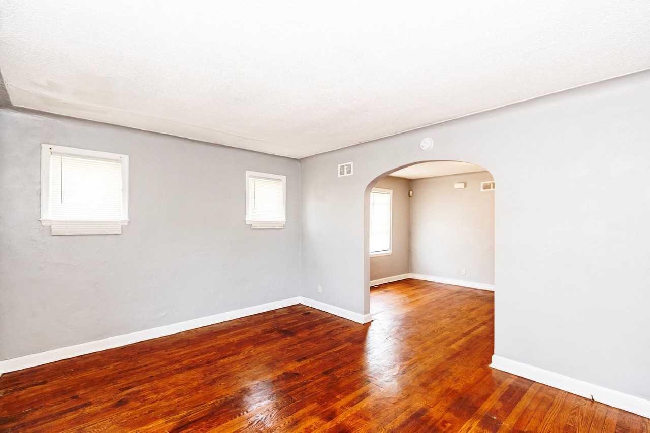 4262 Dardenne Dr - Photo 2 of 16