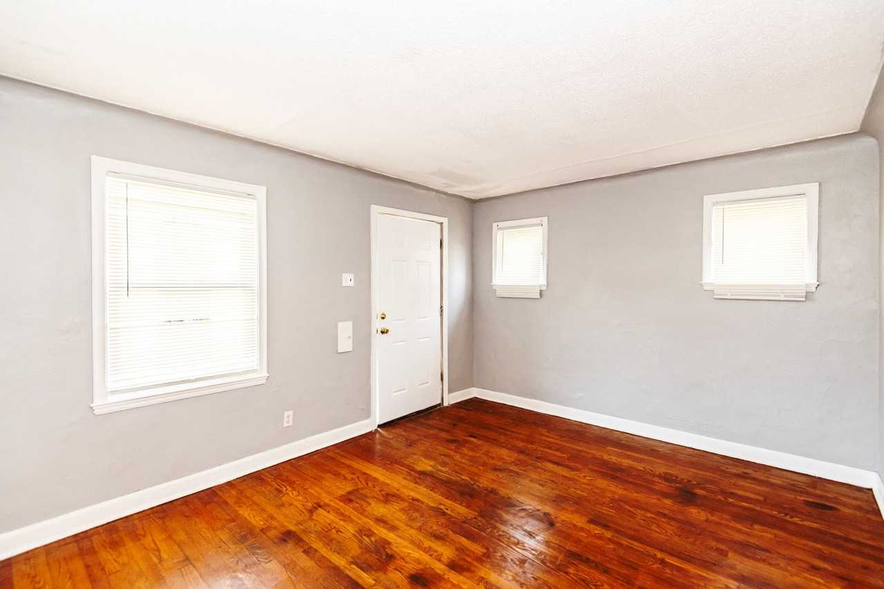 4262 Dardenne Dr - Photo 3 of 16