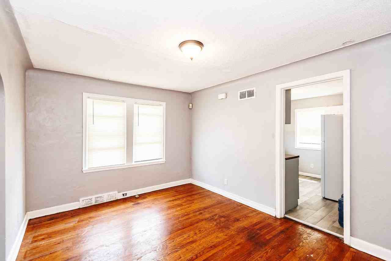 4262 Dardenne Dr - Photo 4 of 16