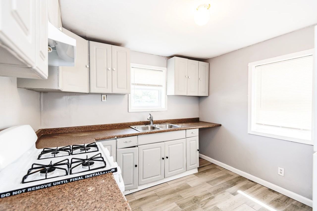 4262 Dardenne Dr - Photo 6 of 16