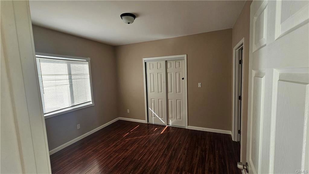 1075 N Huntington St - Photo 3 of 8